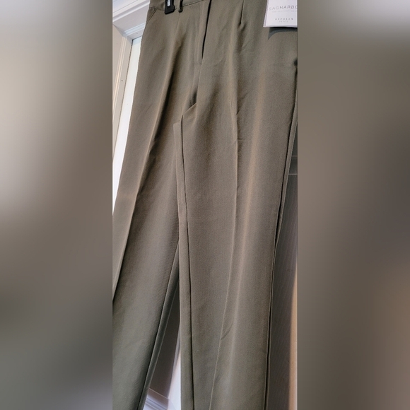 NWT $36 Women's Bayleaf Green Sag Harbor Petite Stretch Pants Size 10P New Tags! - Picture 3 of 10